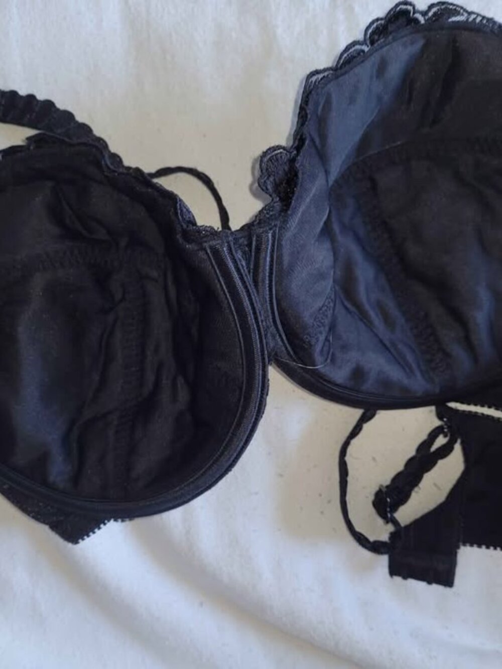 Bra - Picture 3 of 6